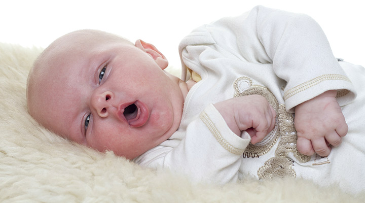 Refluxo Gastroesofágico: como saber se o bebê tem - Pediatra Curitiba - Clínica CMP